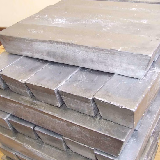 Hochgeschwindigkeits-Stickmaschine mit 1200 U/min und sechs Köpfen, computergesteuerte 2/4/6-Kopf-Stickmaschine, China, bester Fabrikpreis, Brother-Nähmaschine